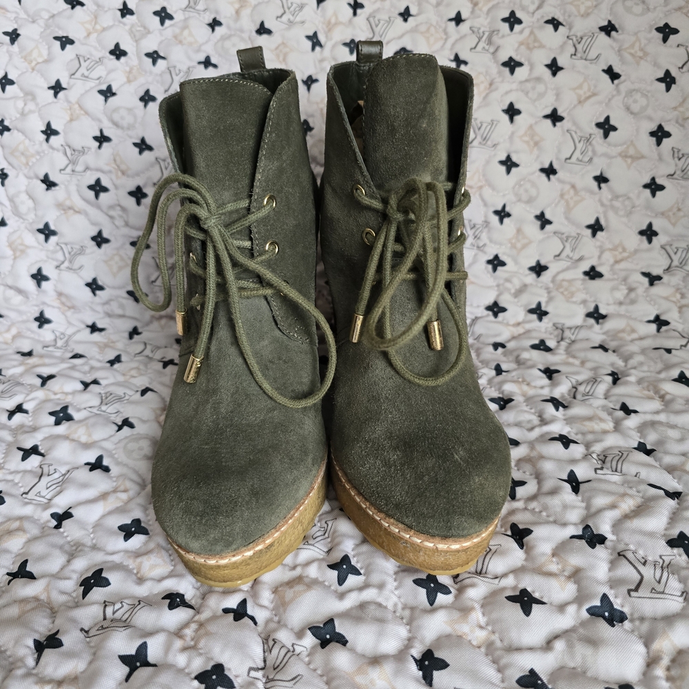 Tory Burch Olive Suede Wedge Ankle Boots - Picture 7 of 13